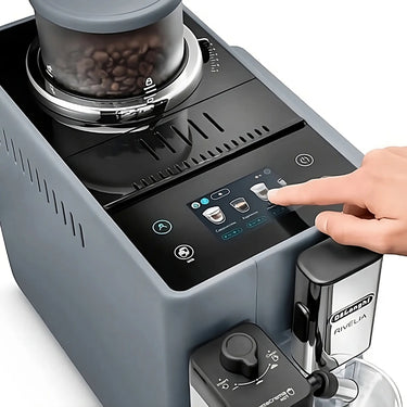 Pantalla táctil de la cafetera superautomática Delonghi Rivelia color gris